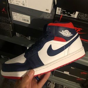 Jordan 1 mid SE USA..